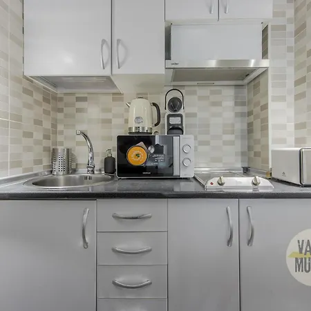 Appartamento Nuevo Loft 1Hab 3Pax En Plena Plaza De Chueca Madrid Esterno foto