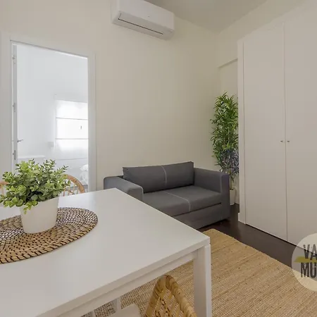Appartamento Nuevo Loft 1Hab 3Pax En Plena Plaza De Chueca Madrid Esterno foto